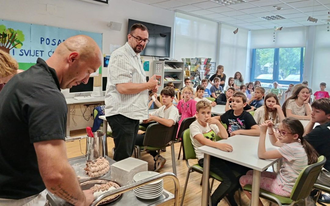 NA SLADOLED S RAVNATELJEM